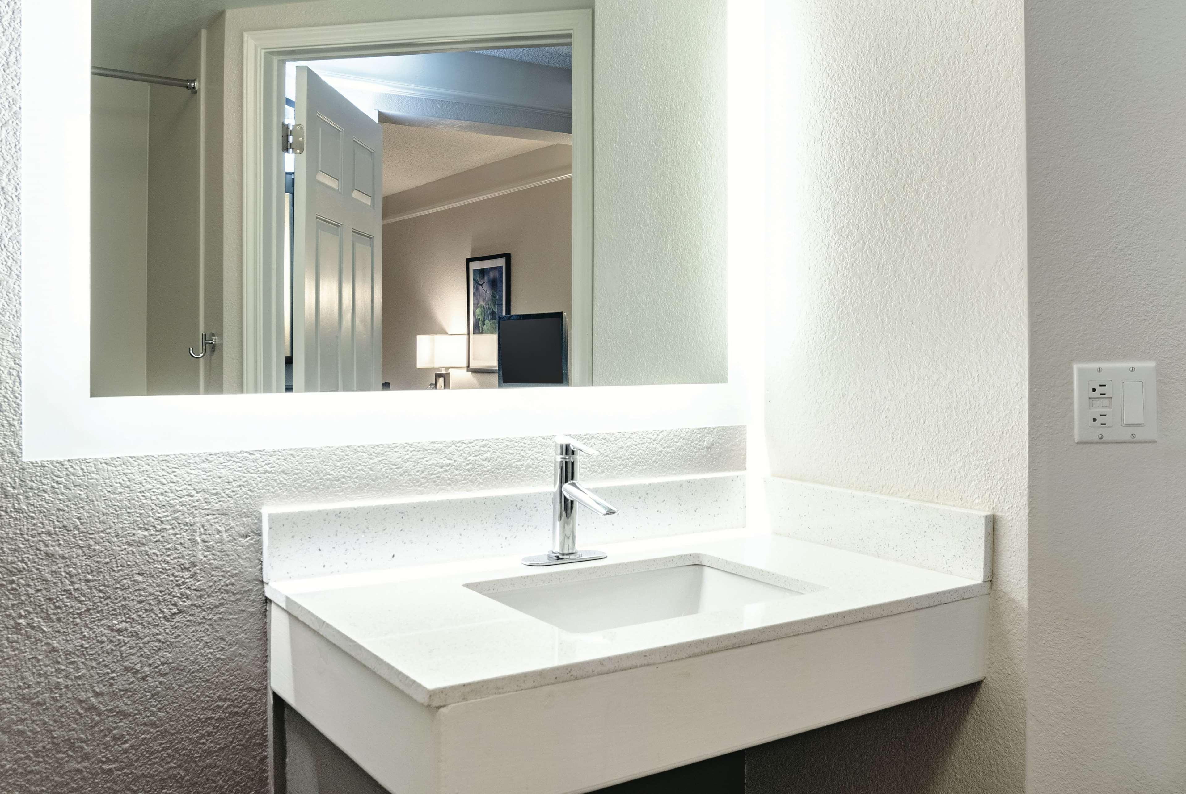 La Quinta by Wyndham Denver Boulder - Louisville Extérieur photo